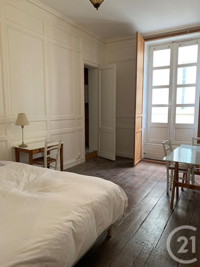 Appartement T3 à louer - 3 pièces - 89.13 m2 - BORDEAUX - 33 - AQUITAINE - Century 21 Cabinet Rollin