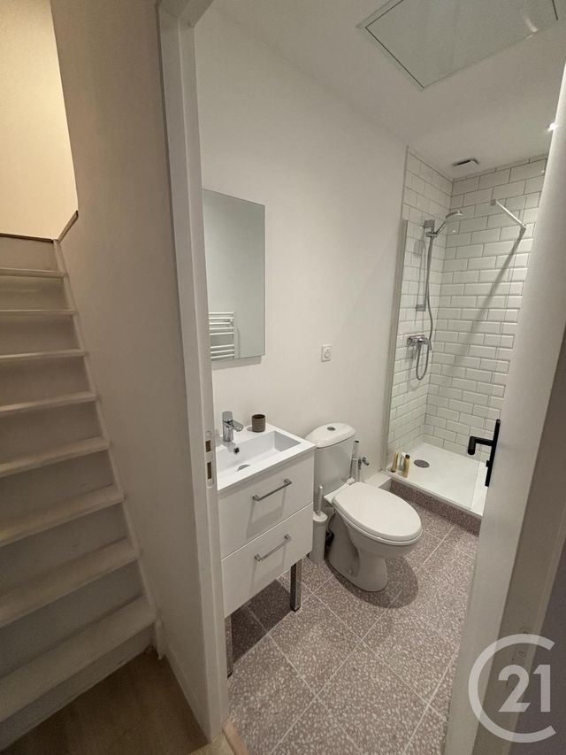 Appartement T2 à louer - 2 pièces - 28.98 m2 - BORDEAUX - 33 - AQUITAINE - Century 21 Cabinet Rollin