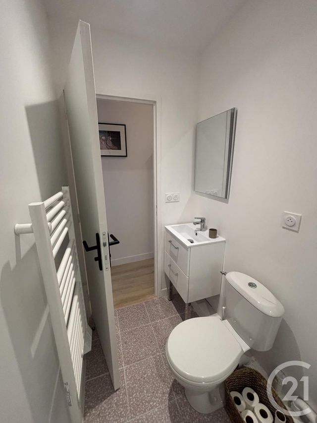 Appartement T2 à louer - 2 pièces - 28.98 m2 - BORDEAUX - 33 - AQUITAINE - Century 21 Cabinet Rollin