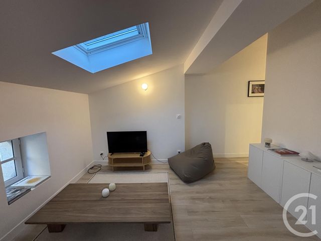 Appartement T2 à louer - 2 pièces - 28.98 m2 - BORDEAUX - 33 - AQUITAINE - Century 21 Cabinet Rollin