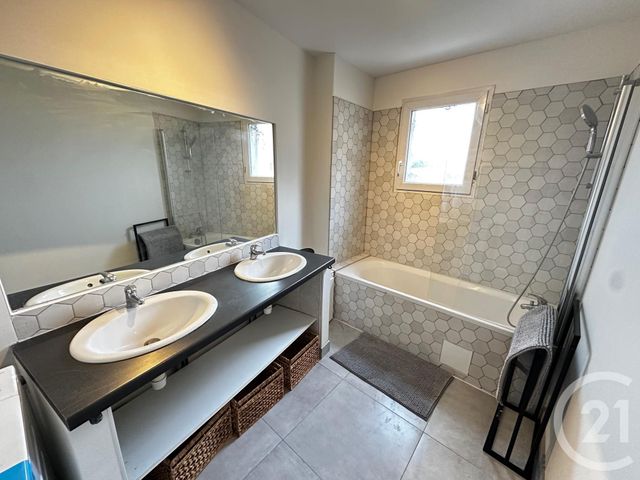 Appartement Chambre à louer - 1 pièce - 26.81 m2 - BORDEAUX - 33 - AQUITAINE - Century 21 Cabinet Rollin