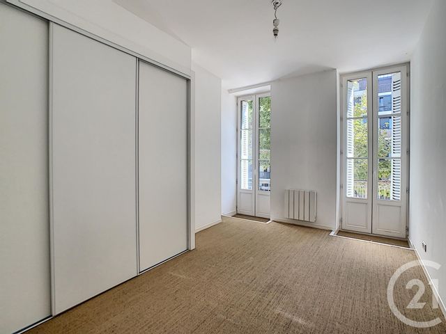 Appartement F5 à louer - 5 pièces - 154.65 m2 - BORDEAUX - 33 - AQUITAINE - Century 21 Cabinet Rollin
