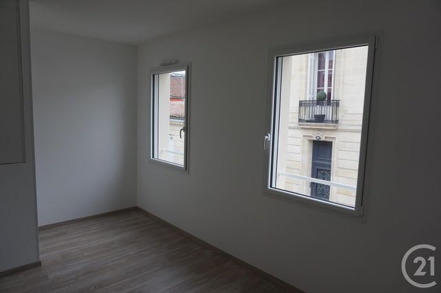 maison à louer - 5 pièces - 88.41 m2 - BORDEAUX - 33 - AQUITAINE - Century 21 Cabinet Rollin