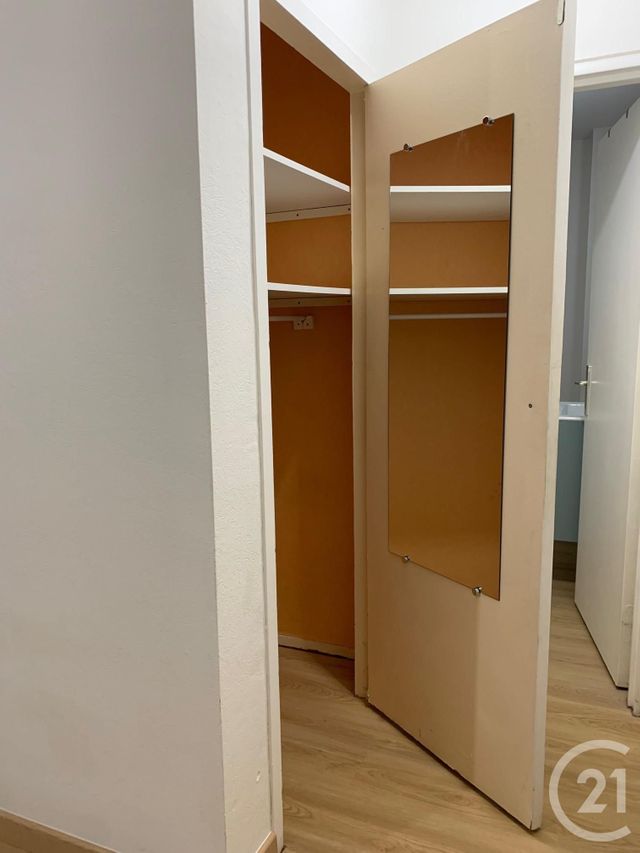 Appartement T1 à louer - 1 pièce - 30.43 m2 - BORDEAUX - 33 - AQUITAINE - Century 21 Cabinet Rollin