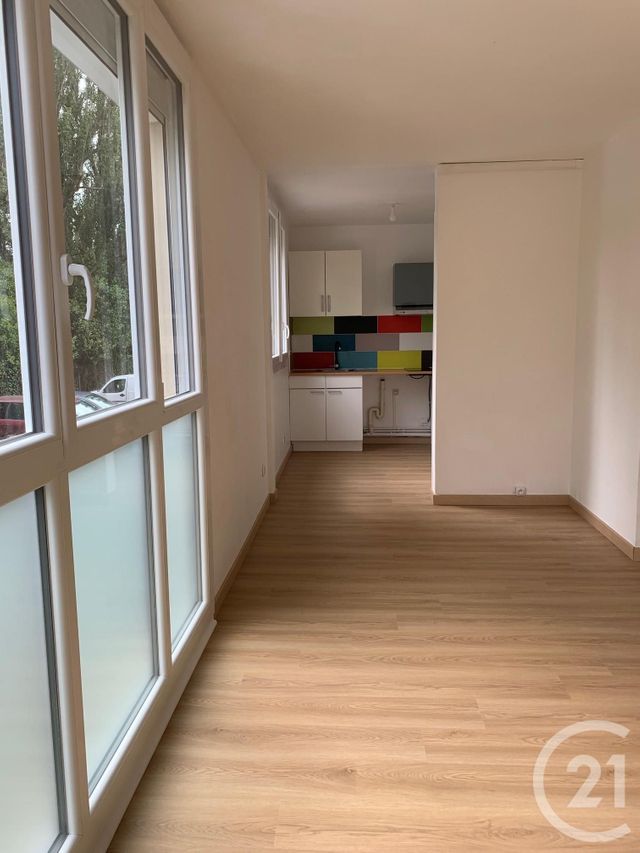 Appartement T1 à louer - 1 pièce - 30.43 m2 - BORDEAUX - 33 - AQUITAINE - Century 21 Cabinet Rollin