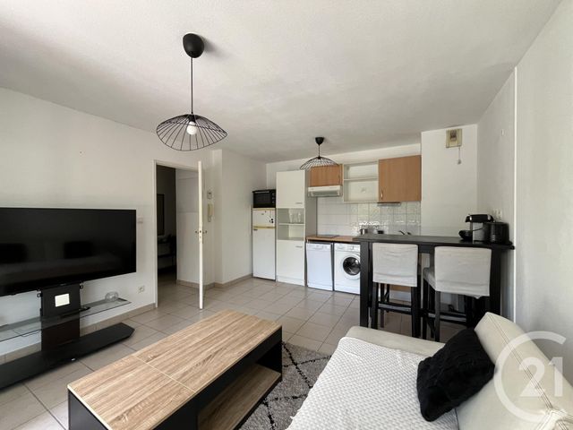 Appartement T2 à louer - 2 pièces - 41.76 m2 - BORDEAUX - 33 - AQUITAINE - Century 21 Cabinet Rollin