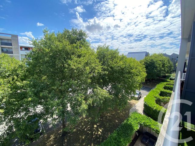 Appartement T3 à louer - 3 pièces - 61.76 m2 - BORDEAUX - 33 - AQUITAINE - Century 21 Cabinet Rollin