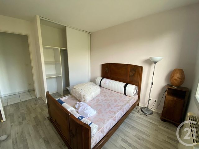Appartement T3 à louer - 3 pièces - 61.76 m2 - BORDEAUX - 33 - AQUITAINE - Century 21 Cabinet Rollin