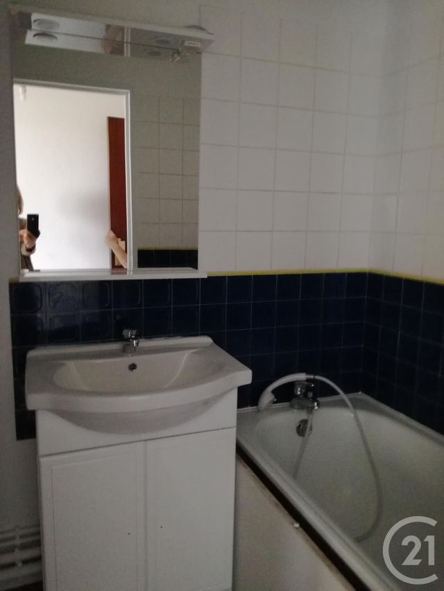 Appartement Studio à louer - 1 pièce - 29.12 m2 - BORDEAUX - 33 - AQUITAINE - Century 21 Cabinet Rollin