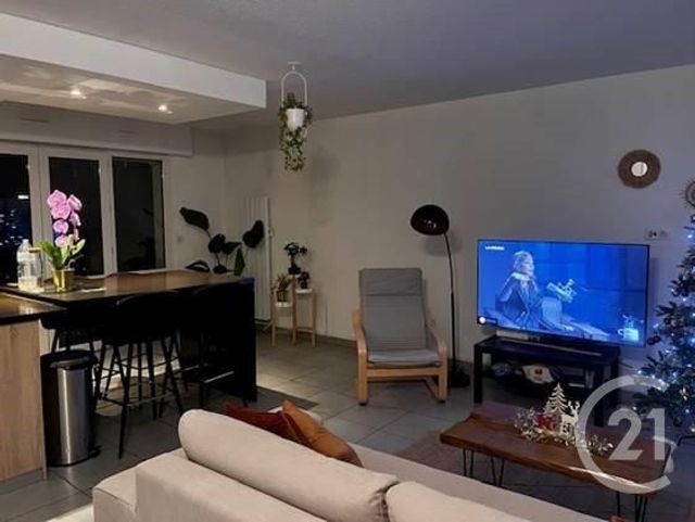 Appartement F3 à louer - 3 pièces - 62.07 m2 - MERIGNAC - 33 - AQUITAINE - Century 21 Cabinet Rollin
