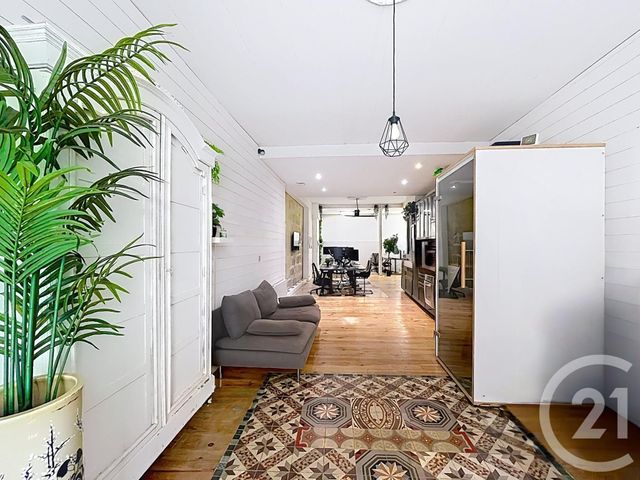 Appartement T1 à vendre - 1 pièce - 65.15 m2 - BORDEAUX - 33 - AQUITAINE - Century 21 Cabinet Rollin