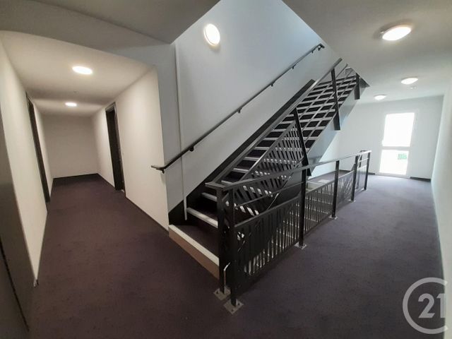 Appartement T3 à louer - 3 pièces - 62.96 m2 - BRUGES - 33 - AQUITAINE - Century 21 Cabinet Rollin