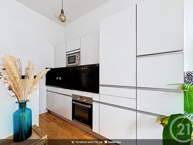 Appartement à vendre - 2 pièces - 43.37 m2 - BORDEAUX - 33 - AQUITAINE - Century 21 Cabinet Rollin