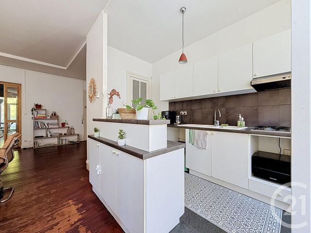 Appartement T3 à vendre - 3 pièces - 88.0 m2 - BORDEAUX - 33 - AQUITAINE - Century 21 Cabinet Rollin