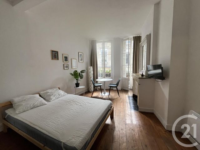 Appartement Studio à louer - 1 pièce - 24.73 m2 - BORDEAUX - 33 - AQUITAINE - Century 21 Cabinet Rollin