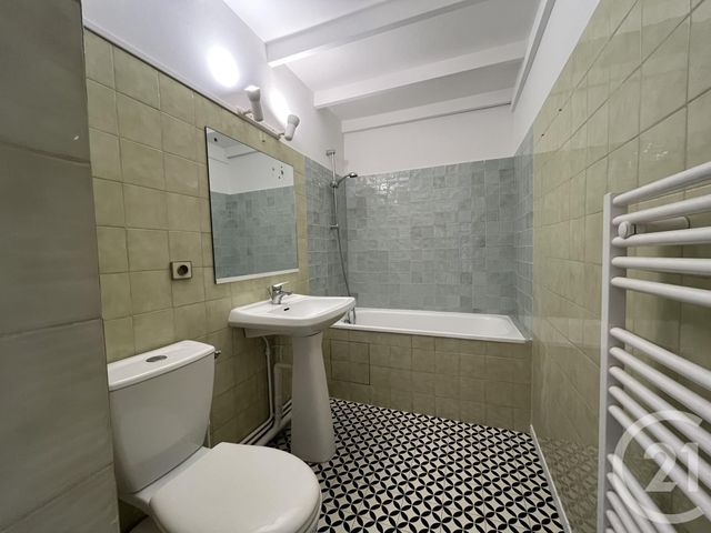 Appartement T2 à louer - 2 pièces - 23.96 m2 - BORDEAUX - 33 - AQUITAINE - Century 21 Cabinet Rollin