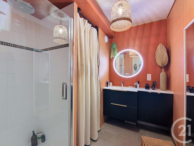 Appartement T4 à vendre - 4 pièces - 87.5 m2 - BORDEAUX - 33 - AQUITAINE - Century 21 Cabinet Rollin