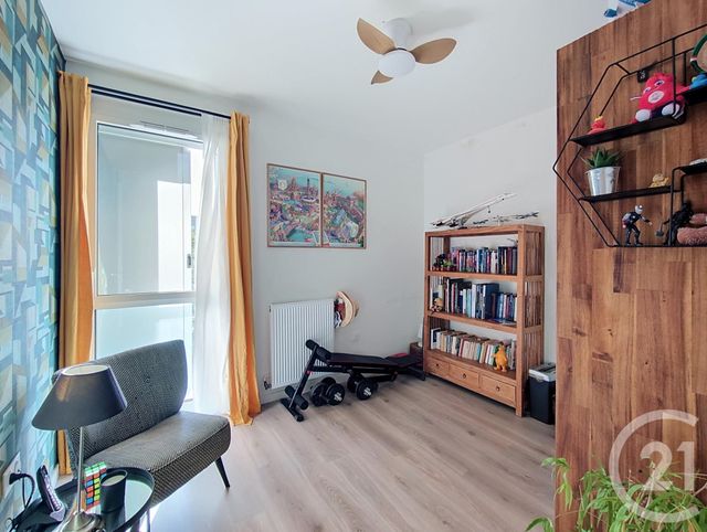 Appartement T4 à vendre - 4 pièces - 87.5 m2 - BORDEAUX - 33 - AQUITAINE - Century 21 Cabinet Rollin