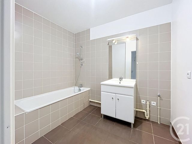 Appartement T3 à vendre - 3 pièces - 70.5 m2 - BORDEAUX - 33 - AQUITAINE - Century 21 Cabinet Rollin