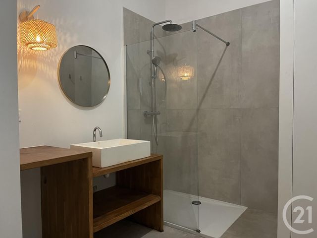 Appartement T3 à louer - 3 pièces - 85.0 m2 - BORDEAUX - 33 - AQUITAINE - Century 21 Cabinet Rollin
