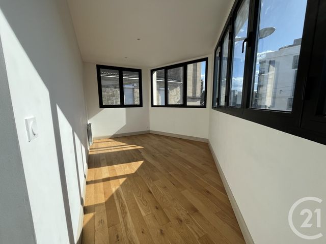 Appartement T3 à louer - 3 pièces - 85.0 m2 - BORDEAUX - 33 - AQUITAINE - Century 21 Cabinet Rollin