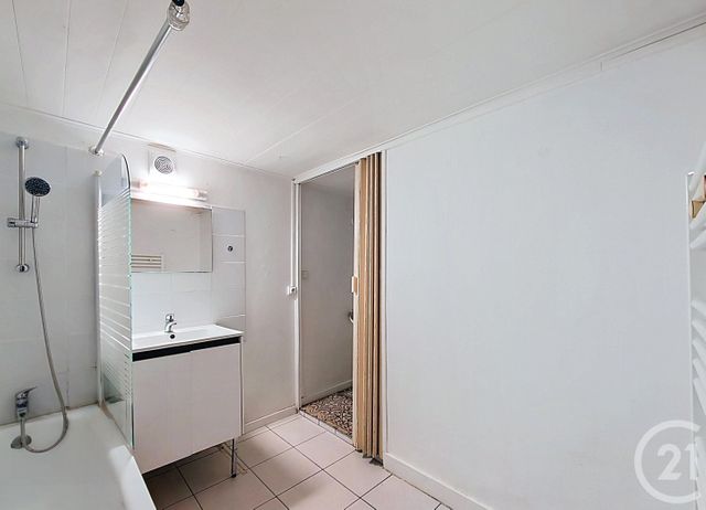 Appartement T1 à vendre - 1 pièce - 32.28 m2 - BORDEAUX - 33 - AQUITAINE - Century 21 Cabinet Rollin