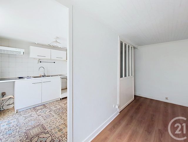 Appartement T1 à vendre - 1 pièce - 32.28 m2 - BORDEAUX - 33 - AQUITAINE - Century 21 Cabinet Rollin