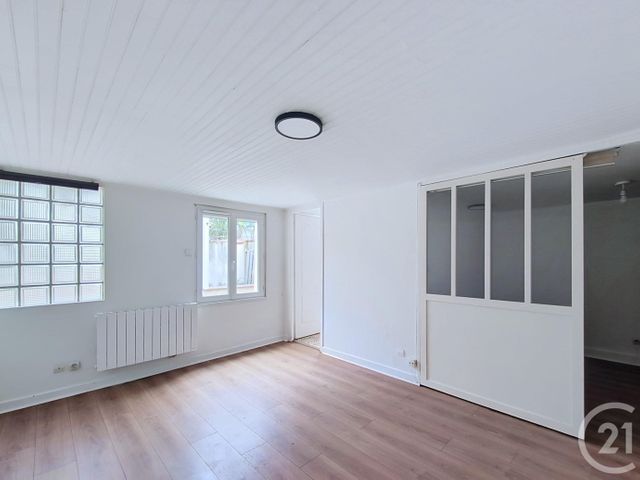 Appartement T1 à vendre - 1 pièce - 32.28 m2 - BORDEAUX - 33 - AQUITAINE - Century 21 Cabinet Rollin