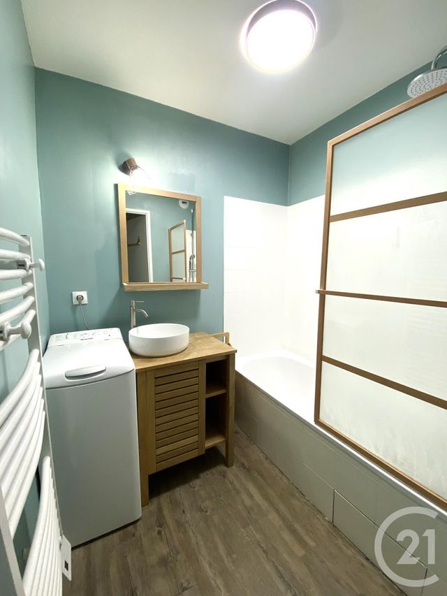 Appartement T2 à louer - 2 pièces - 45.84 m2 - BORDEAUX - 33 - AQUITAINE - Century 21 Cabinet Rollin