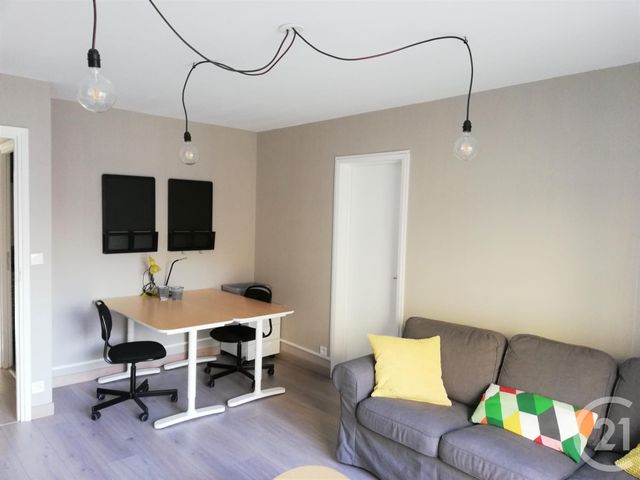 Appartement T3 à louer - 3 pièces - 57.89 m2 - BORDEAUX - 33 - AQUITAINE - Century 21 Cabinet Rollin