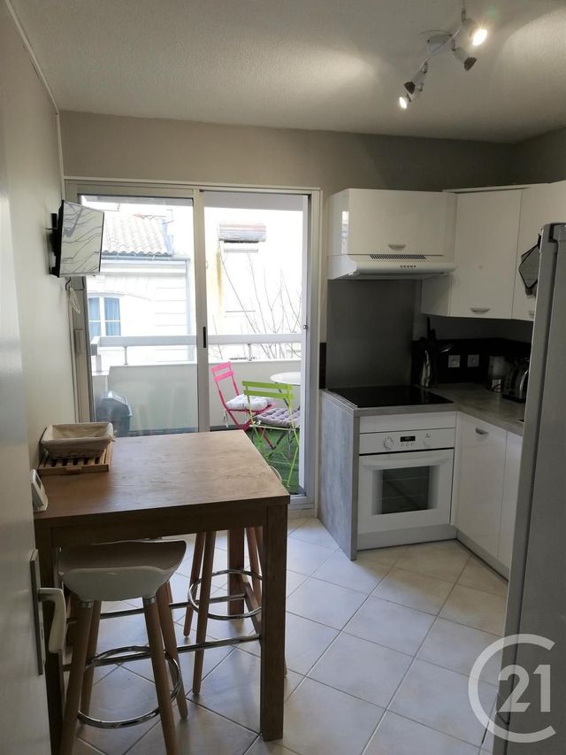 Appartement T3 à louer - 3 pièces - 57.89 m2 - BORDEAUX - 33 - AQUITAINE - Century 21 Cabinet Rollin