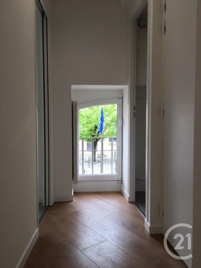 Appartement T3 à louer - 3 pièces - 60.41 m2 - BORDEAUX - 33 - AQUITAINE - Century 21 Cabinet Rollin