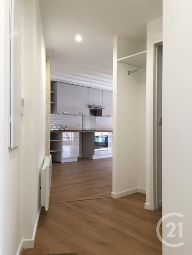 Appartement T3 à louer - 3 pièces - 60.41 m2 - BORDEAUX - 33 - AQUITAINE - Century 21 Cabinet Rollin