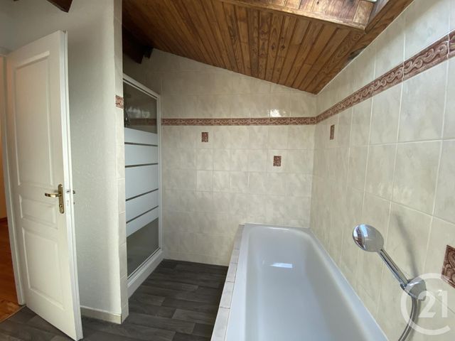 Appartement T4 à louer - 4 pièces - 99.04 m2 - LE BOUSCAT - 33 - AQUITAINE - Century 21 Cabinet Rollin