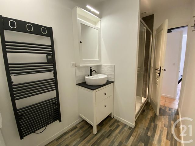 Appartement T3 à louer - 3 pièces - 52.04 m2 - LE BOUSCAT - 33 - AQUITAINE - Century 21 Cabinet Rollin