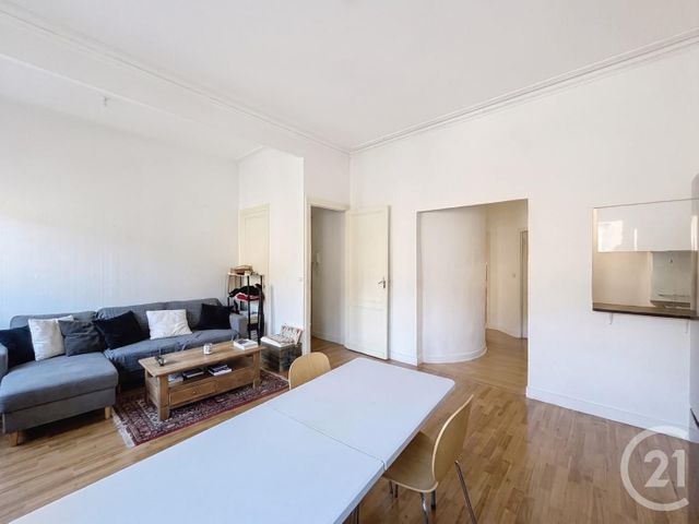 Appartement T3 à vendre - 3 pièces - 57.08 m2 - BORDEAUX - 33 - AQUITAINE - Century 21 Cabinet Rollin