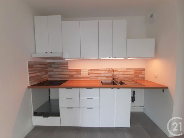 Appartement T2 à louer - 2 pièces - 52.43 m2 - LE BOUSCAT - 33 - AQUITAINE - Century 21 Cabinet Rollin