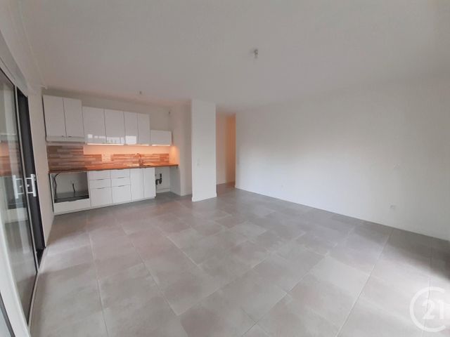 Appartement T2 à louer - 2 pièces - 52.43 m2 - LE BOUSCAT - 33 - AQUITAINE - Century 21 Cabinet Rollin