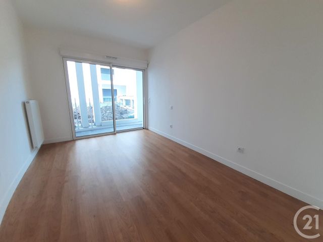 Appartement T2 à louer - 2 pièces - 52.43 m2 - LE BOUSCAT - 33 - AQUITAINE - Century 21 Cabinet Rollin